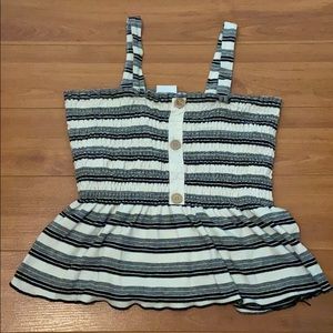 zara cute top:) fits me a size xs/s